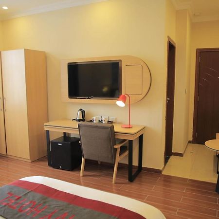 Ivy Hotel, Bishoftu Bagian luar foto