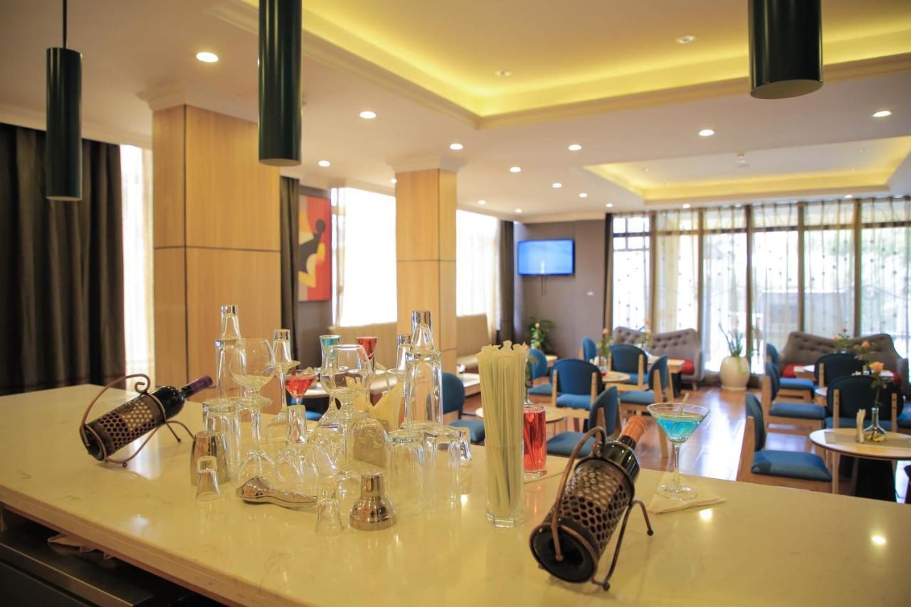 Ivy Hotel, Bishoftu Bagian luar foto